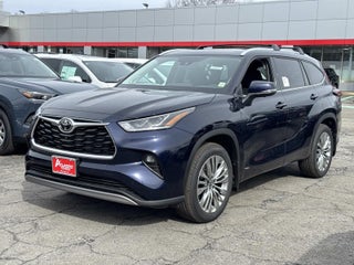 2026 Toyota Highlander Hybrid Hybrid Platinum