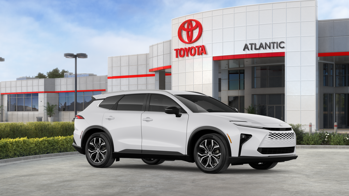 2025 Toyota Toyota Crown Signia XLE