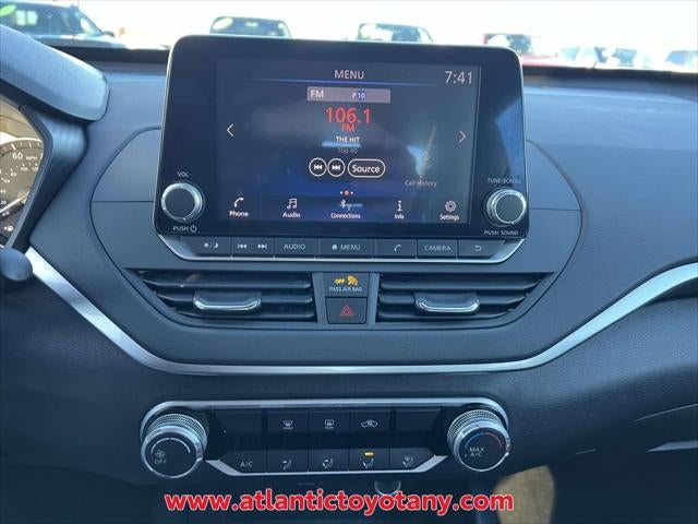 2022 Nissan Altima 2.5 SV