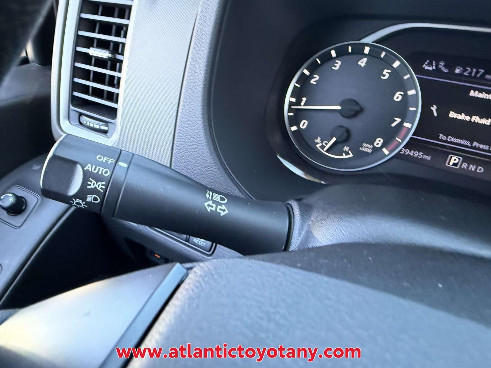 2022 Nissan Frontier SV