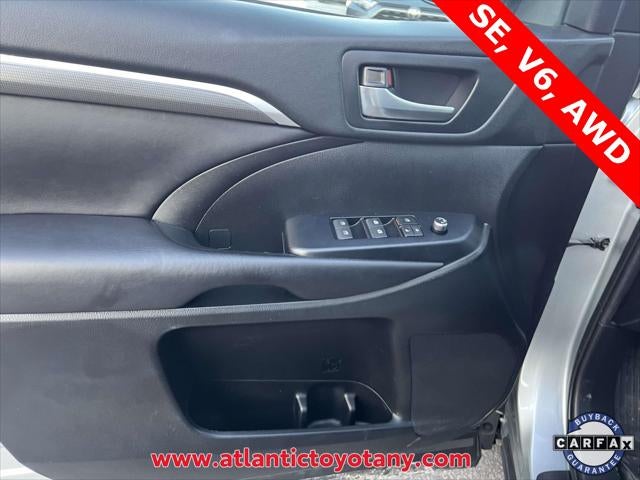 2019 Toyota Highlander SE