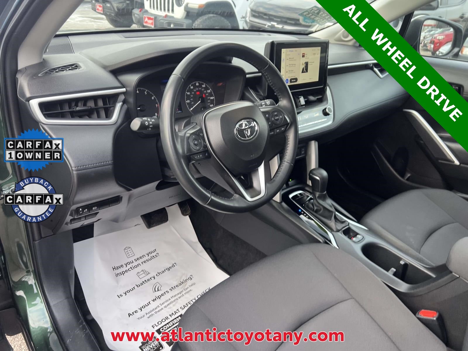2024 Toyota Corolla Cross LE