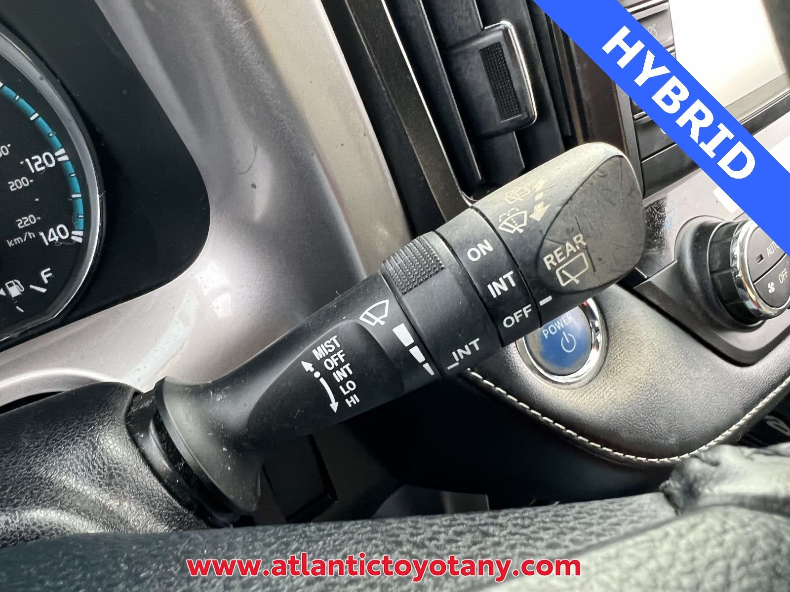 2017 Toyota RAV4 Hybrid XLE