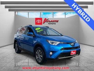 2017 Toyota RAV4 Hybrid XLE