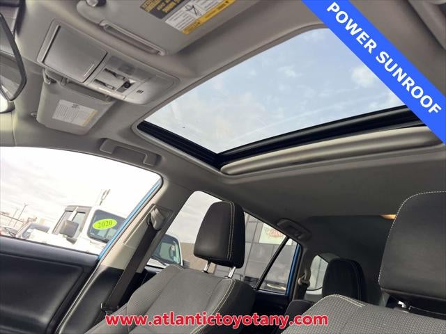 2017 Toyota RAV4 Hybrid XLE